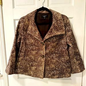 Talbots brown and tan cheetah button up blazer jacket.  Women’s size 6 petite.